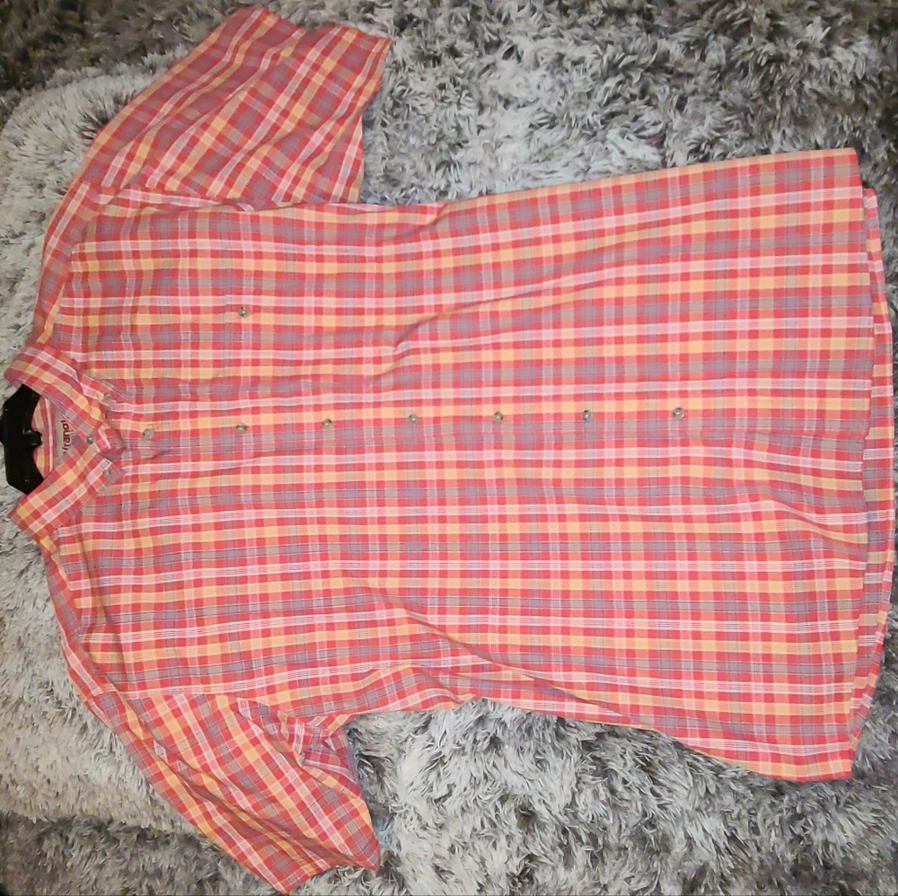 Wrangler Button Up Short Sleeve Dress Shirt